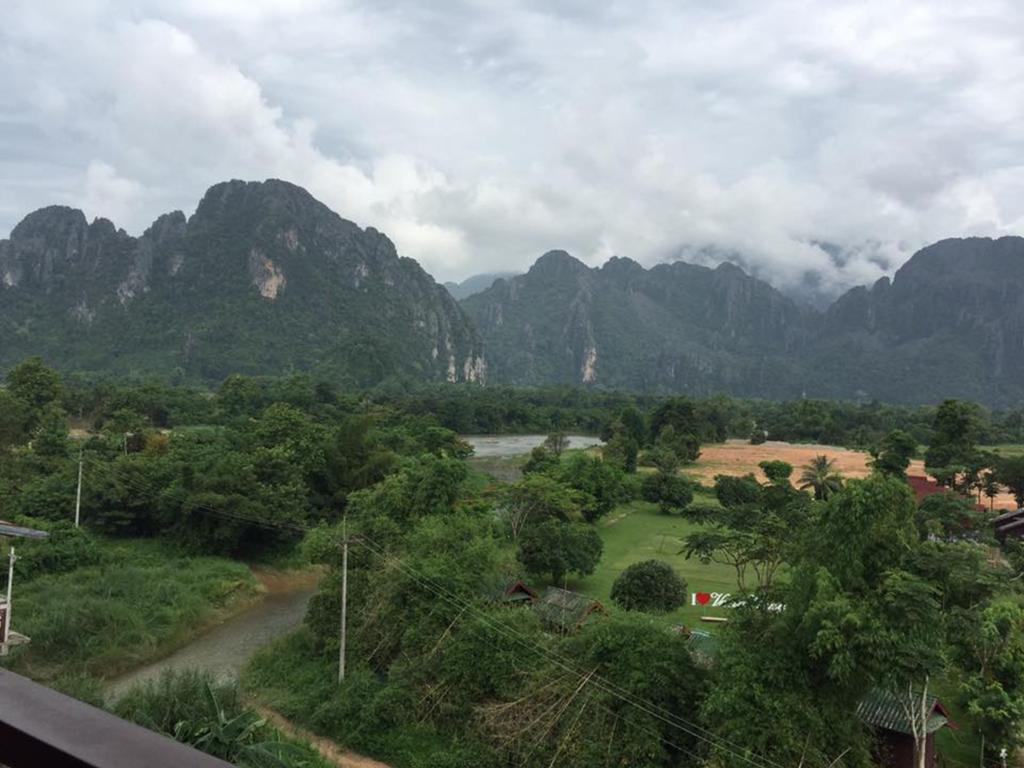 Happy River View Hotel Vang Vieng Exterior foto