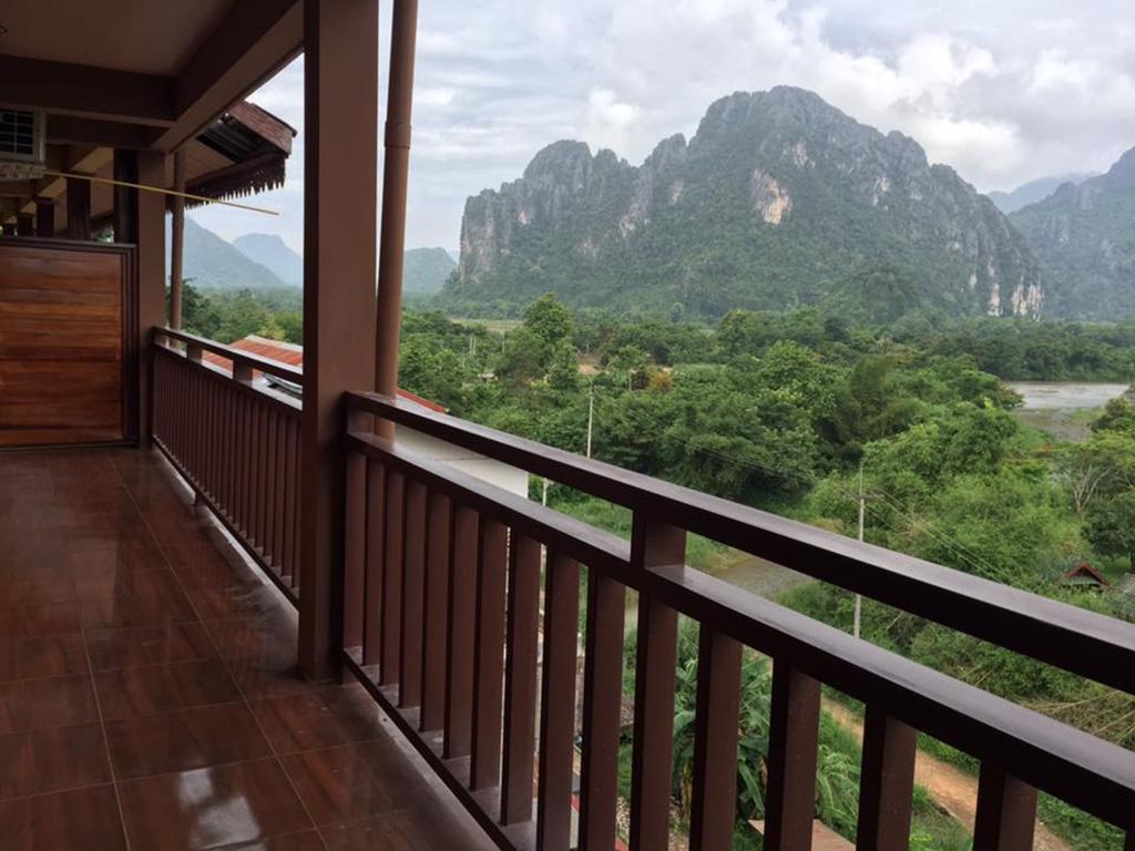 Happy River View Hotel Vang Vieng Exterior foto