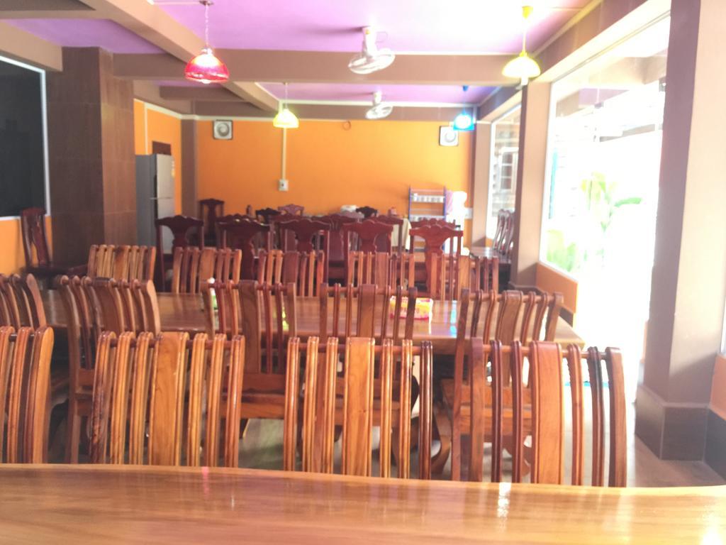 Happy River View Hotel Vang Vieng Exterior foto